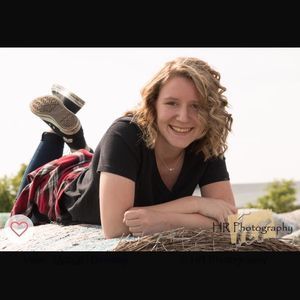 Meet your Posher, Laura